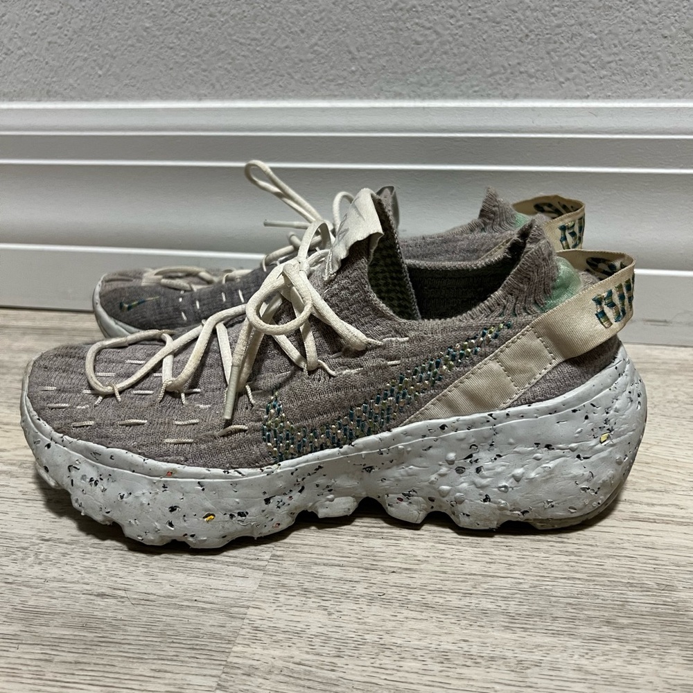 Nike Space Hippie 04